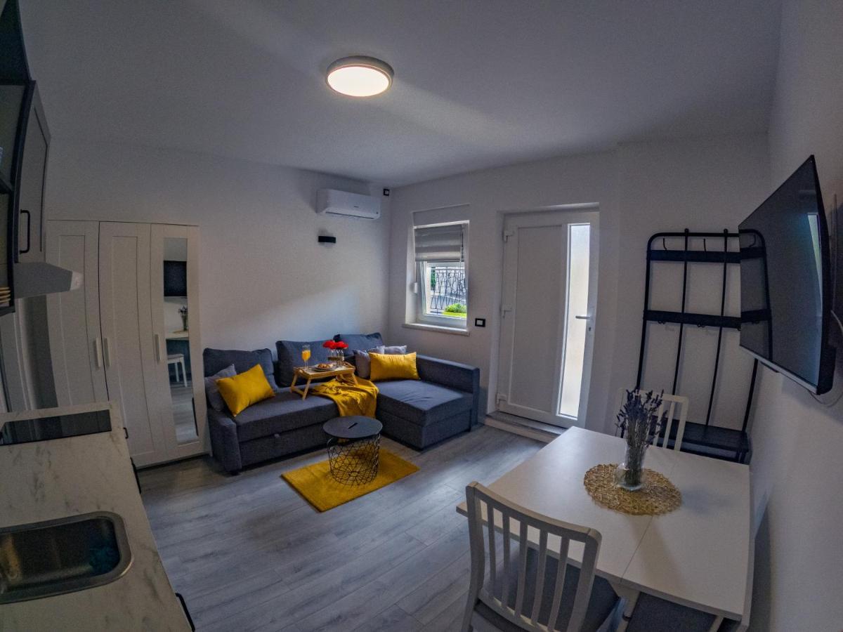 Deluxe Apartment And Studio "Nona Fa" Rijeka Exteriör bild